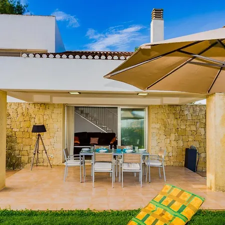 Garden Villa *